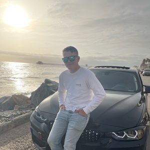 Meet your Posher, Sal